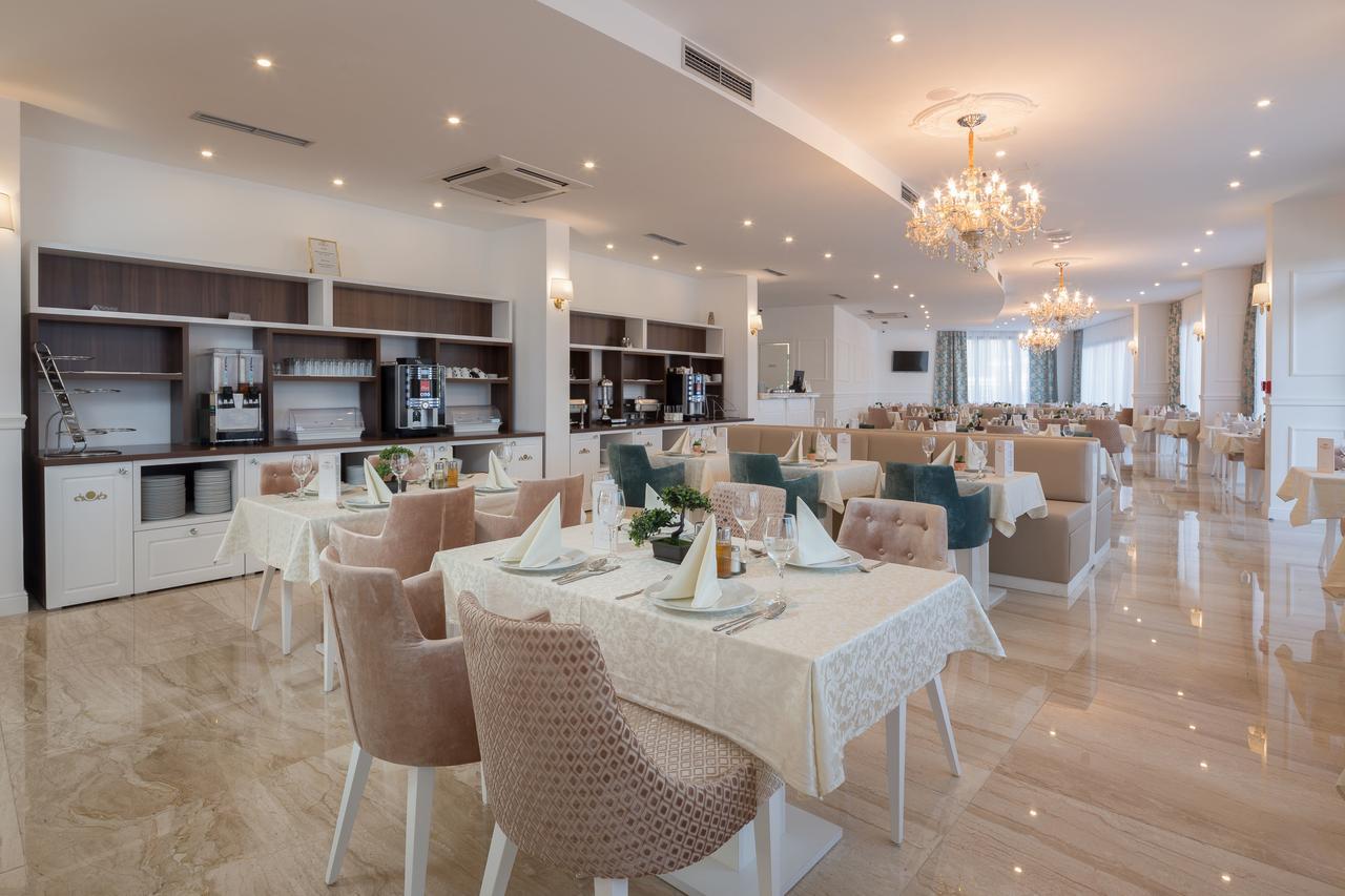Hotel Perla Rogoznica  Extérieur photo